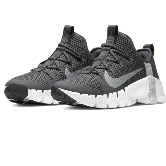 Mens Nile Sneaker - Picture 2 of 2